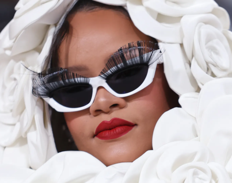 RIHANNA- GALA MET- GAFAS DE SOL CAT EYE